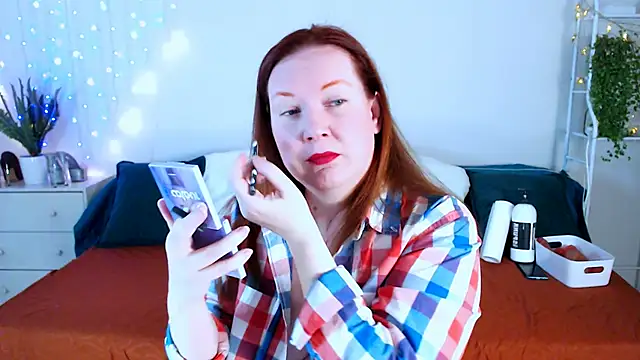 GoddessLara online show from 11-30-25, 11:05