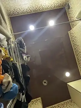 Lisaaan online show from 02-25-26, 06:30