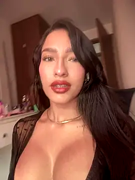 DulceLenns online show from 11-07-25, 06:23