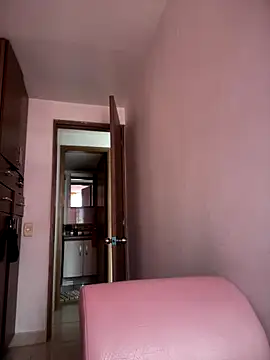 DulceLenns online show from 10-11-25, 06:20