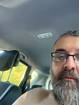 Snapshot of jim470 chatting on 06-25-26, 04:01 jim470 online show from 06-25-26, 04:01