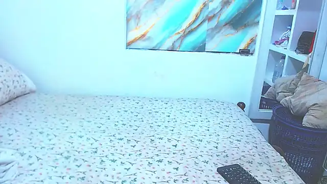 Snapshot of cositarrica_xxx chatting on 06-10-26, 01:45 cositarrica xxx online show from 06-10-26, 01:45