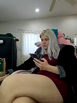 Snapshot of ScarletCallings420 chatting on 12-07-24, 08:11 ScarletCallings420 online show from 12-07-24, 08:11