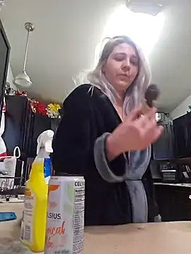 Snapshot of ScarletCallings420 chatting on 12-20-24, 09:39 ScarletCallings420 online show from 12-20-24, 09:39