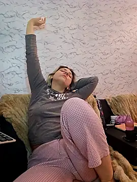 ScarletCallings420 online show from 01-17-26, 02:09