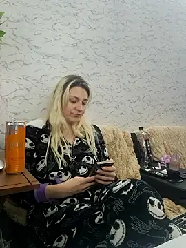 ScarletCallings420 online show from 01-17-26, 02:04