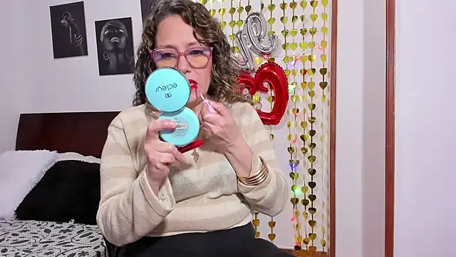 taylorhot70 online show from 03-10-26, 02:37