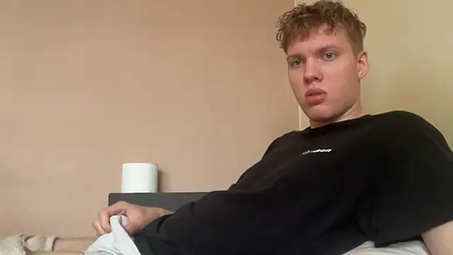 Snapshot of sexybooii6968 chatting on 10-03-25, 09:33 sexybooii6968 online show from 10-03-25, 09:33