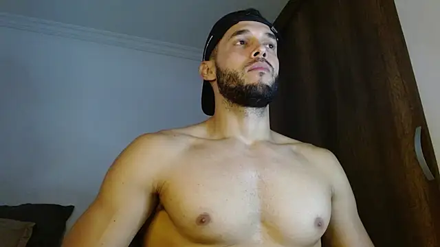 Noah jhonsonn online show from 06-19-26, 04:02