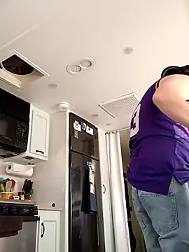 EZYves online show from 02-07-26, 08:28