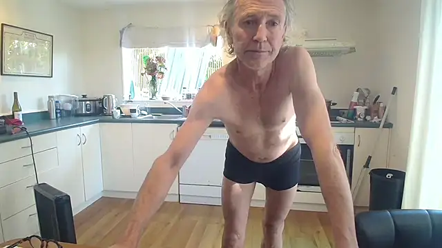 Mattsroom online show from 09-30-25, 03:23