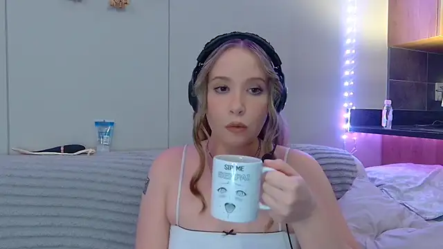 ScarletCarnal online show from 03-12-25, 09:56