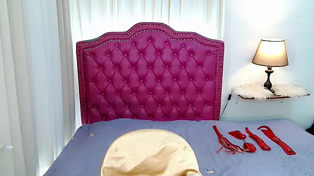 DreamLADYBOY online show from 04-24-26, 12:12