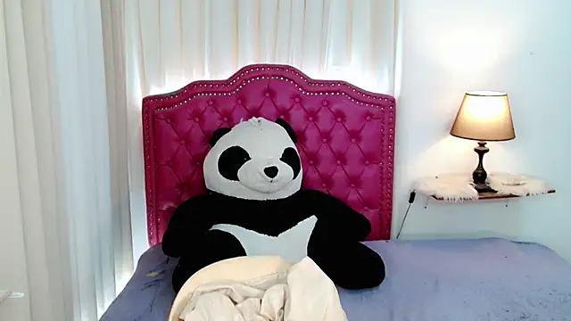 Snapshot of DreamLADYBOY chatting on 05-04-26, 04:16 DreamLADYBOY online show from 05-04-26, 04:16