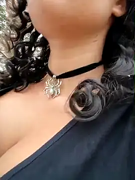 Simone Miller online show from 10-25-25, 04:18