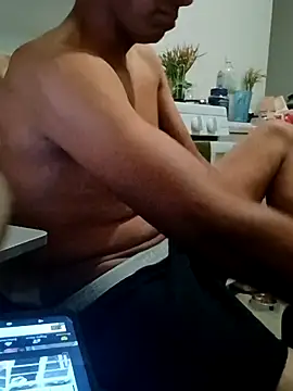 BIG-CkD F online show from 04-12-26, 03:04