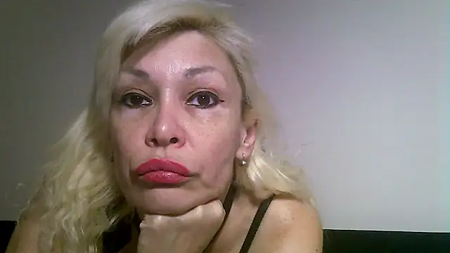 EvaaMina online show from 04-23-26, 07:48