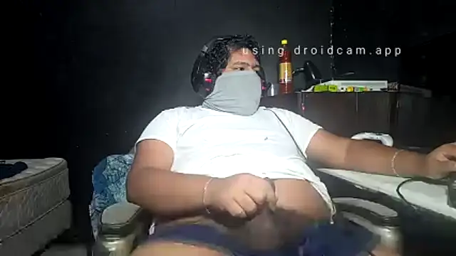 Snapshot of mikfgh50 chatting on 11-27-25, 02:12 mikfgh50 online show from 11-27-25, 02:12