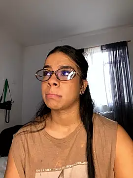 trianawhite online show from 01-15-26, 03:04