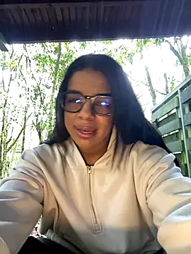 trianawhite online show from 12-18-25, 02:54