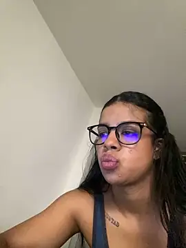 trianawhite online show from 03-04-26, 03:31