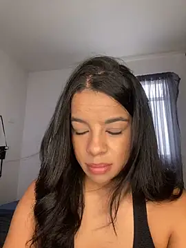 trianawhite online show from 11-07-25, 03:38