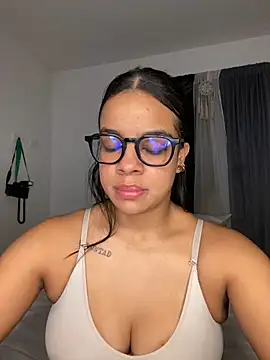 trianawhite online show from 12-16-25, 11:53