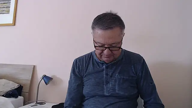YOU6me online show from 09-18-25, 07:44