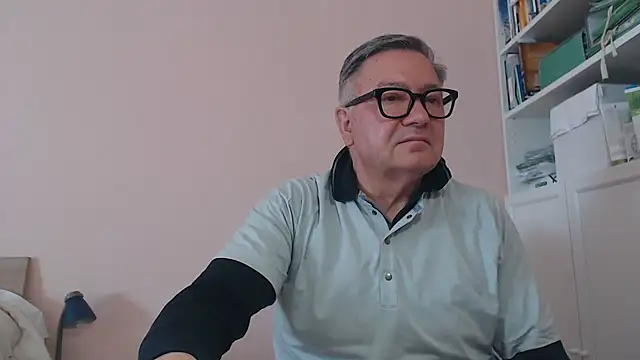 YOU6me online show from 05-25-26, 08:13