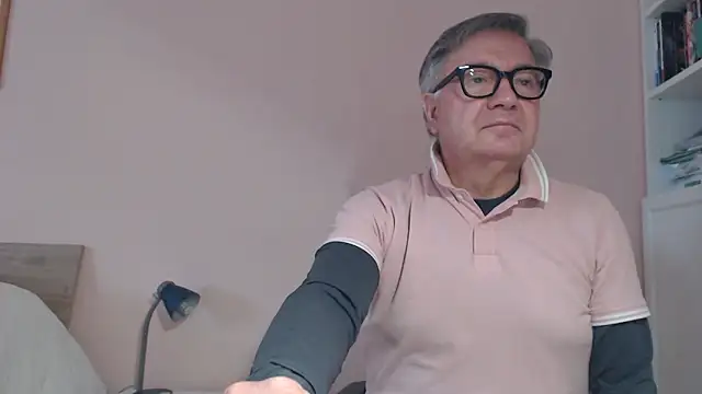 YOU6me online show from 02-04-26, 11:16