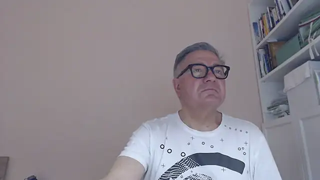 YOU6me online show from 06-18-26, 07:29