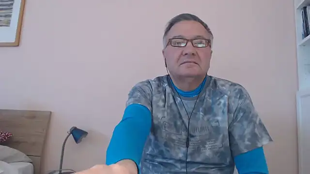 YOU6me online show from 10-04-25, 02:40