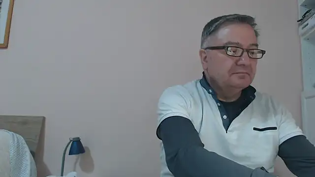 YOU6me online show from 02-17-25, 05:44