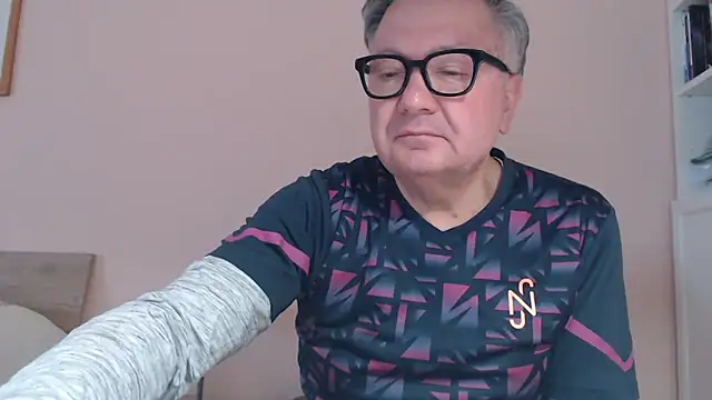 YOU6me online show from 02-11-26, 08:25