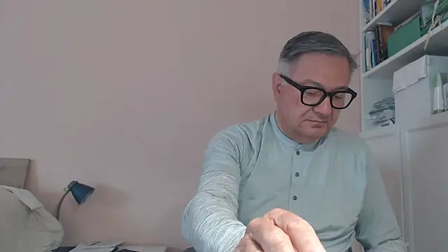 YOU6me online show from 05-06-26, 07:34