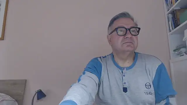 YOU6me online show from 06-14-26, 04:35
