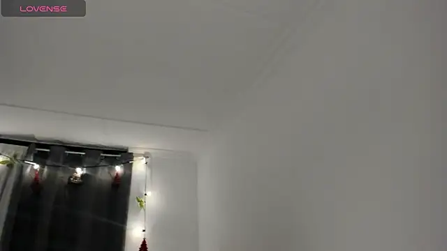 MonicaTsX online show from 12-24-24, 08:55