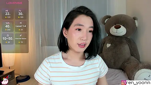 Snapshot of Ren_yoon chatting on 05-28-26, 01:39 Ren yoon online show from 05-28-26, 01:39