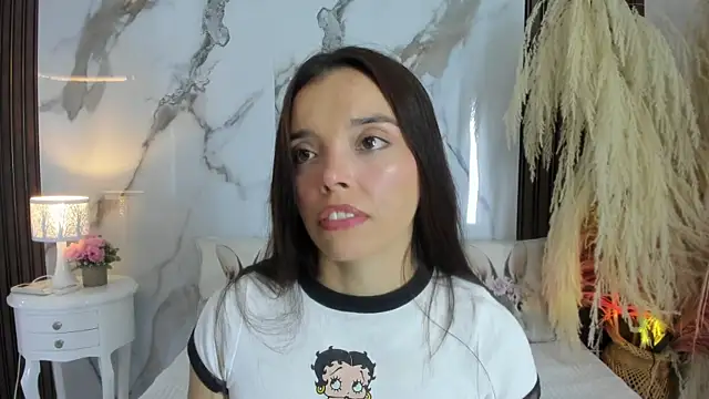 Snapshot of hannahill69 chatting on 12-01-25, 05:41 hannahill69 online show from 12-01-25, 05:41