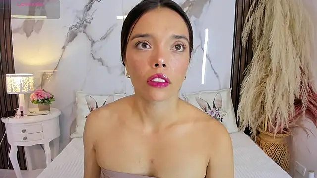 hannahill69 online show from 07-21-26, 05:09