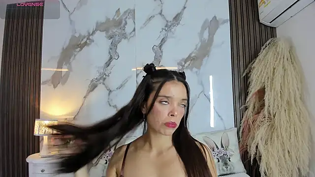 hannahill69 online show from 02-20-26, 04:42