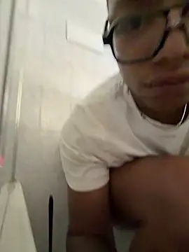 Snapshot of iamrafaelhot chatting on 05-22-26, 01:53 iamrafaelhot online show from 05-22-26, 01:53