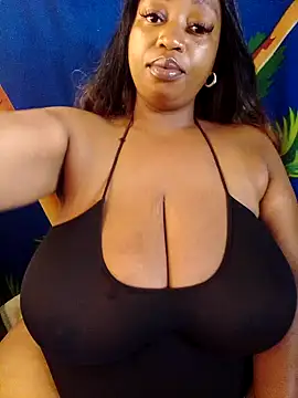 Snapshot of winterqueenx chatting on 01-20-25, 04:10 winterqueenx online show from 01-20-25, 04:10