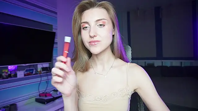 Snapshot of CassiaBlade1 chatting on 09-22-25, 04:46 CassiaBlade1 online show from 09-22-25, 04:46