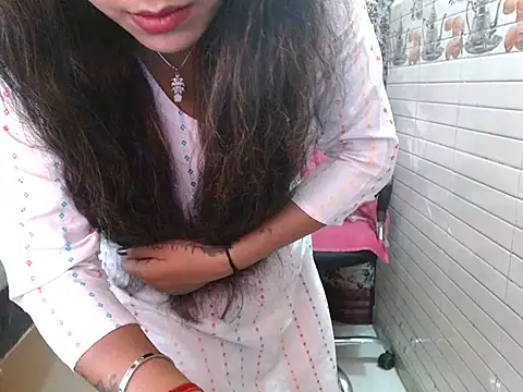 LovingPihu online show from 03-30-26, 06:04