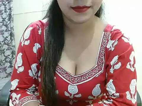 Snapshot of LovingPihu chatting on 04-18-26, 04:59 LovingPihu online show from 04-18-26, 04:59