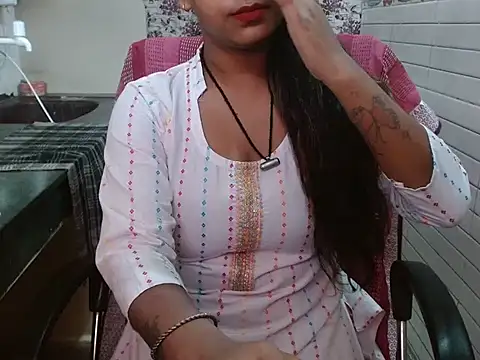 LovingPihu online show from 09-21-25, 05:45
