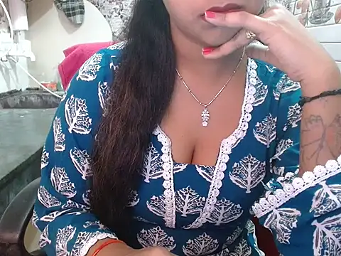 LovingPihu online show from 03-24-26, 05:29