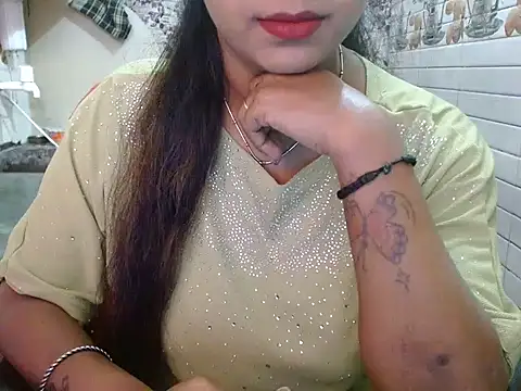 LovingPihu online show from 02-01-26, 06:00