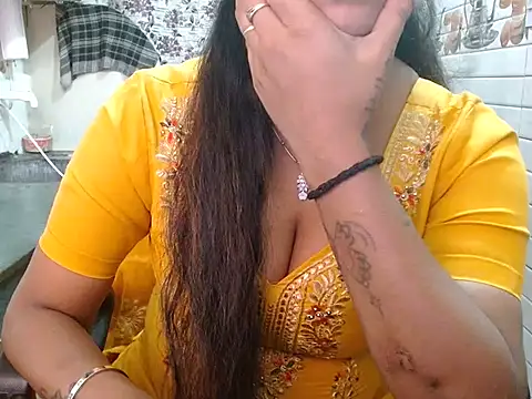 LovingPihu online show from 03-14-26, 05:35